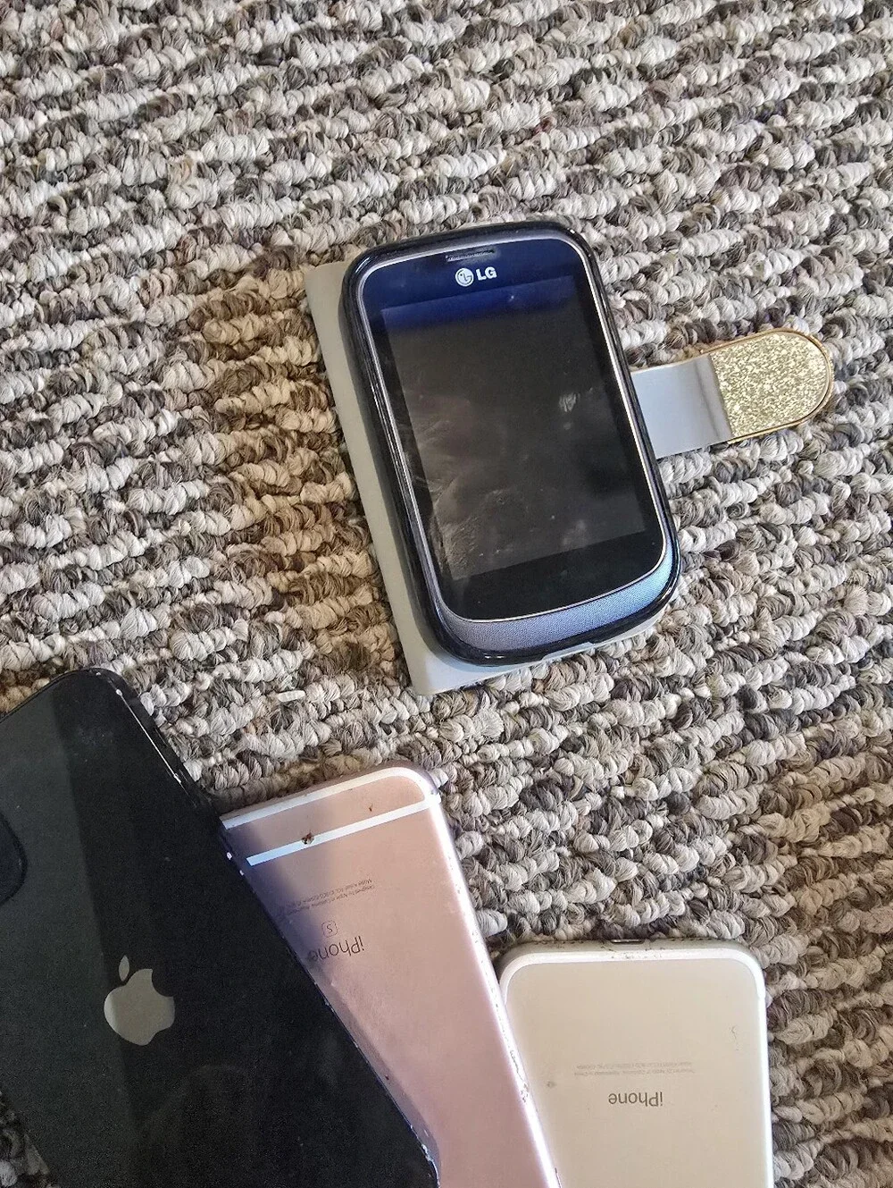 22 Mixed Electronics Cell Phones - Assorted Black, Blue, Gold, White, Pink